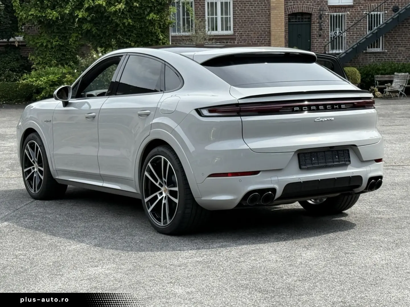 PORSCHE Cayenne E-Hybrid  Coupe KREIDE-BEIGE SPORTDESIGN