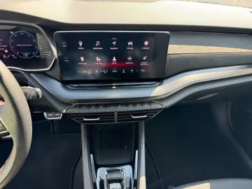 SKODA Octavia RS iV 245PS STHZ HEAD UP