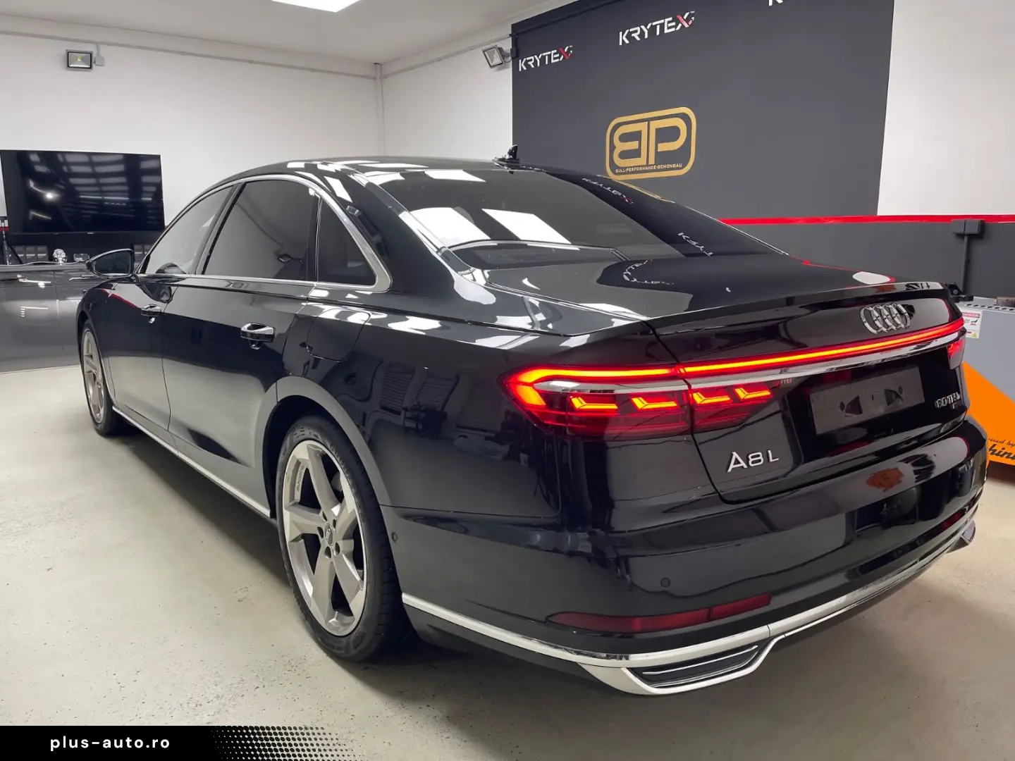 AUDI A8 60 TFSI Lang Fond Matrix B&O Head-UP Massage