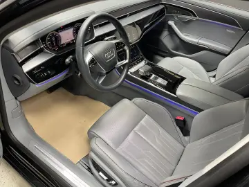 AUDI A8 60 TFSI Lang Fond Matrix B&O Head-UP Massage