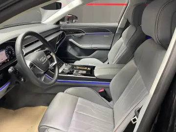 AUDI A8 60 TFSI Lang Fond Matrix B&O Head-UP Massage