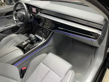 AUDI A8 60 TFSI Lang Fond Matrix B&O Head-UP Massage