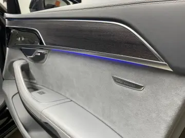 AUDI A8 60 TFSI Lang Fond Matrix B&O Head-UP Massage