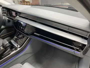 AUDI A8 60 TFSI Lang Fond Matrix B&O Head-UP Massage