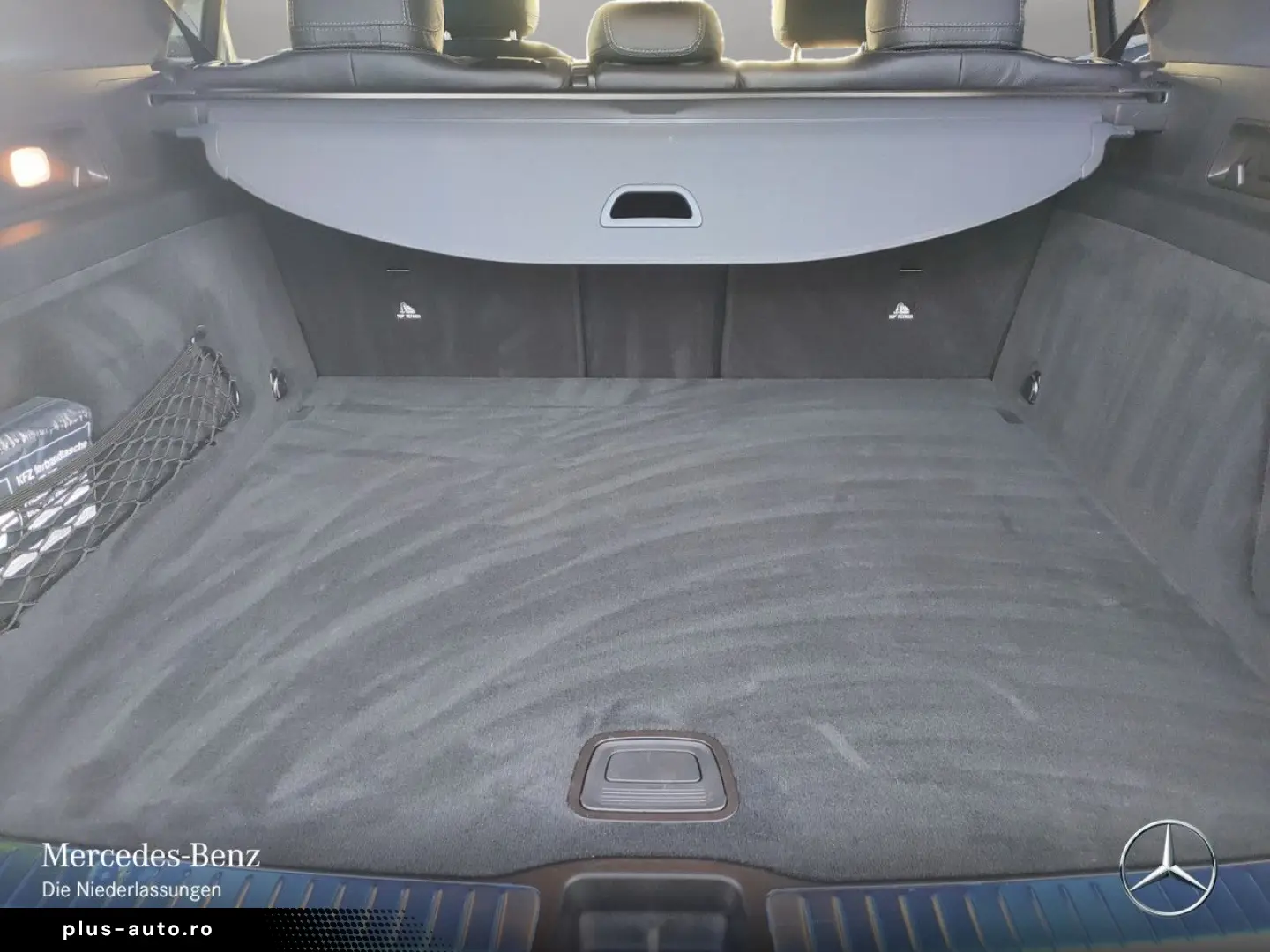 MERCEDES-BENZ GLE450 AMG Premium Pano Night 21  Burm Distr