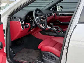 PORSCHE Cayenne Coupe Platinum Edition INNO HAL SPORTABG