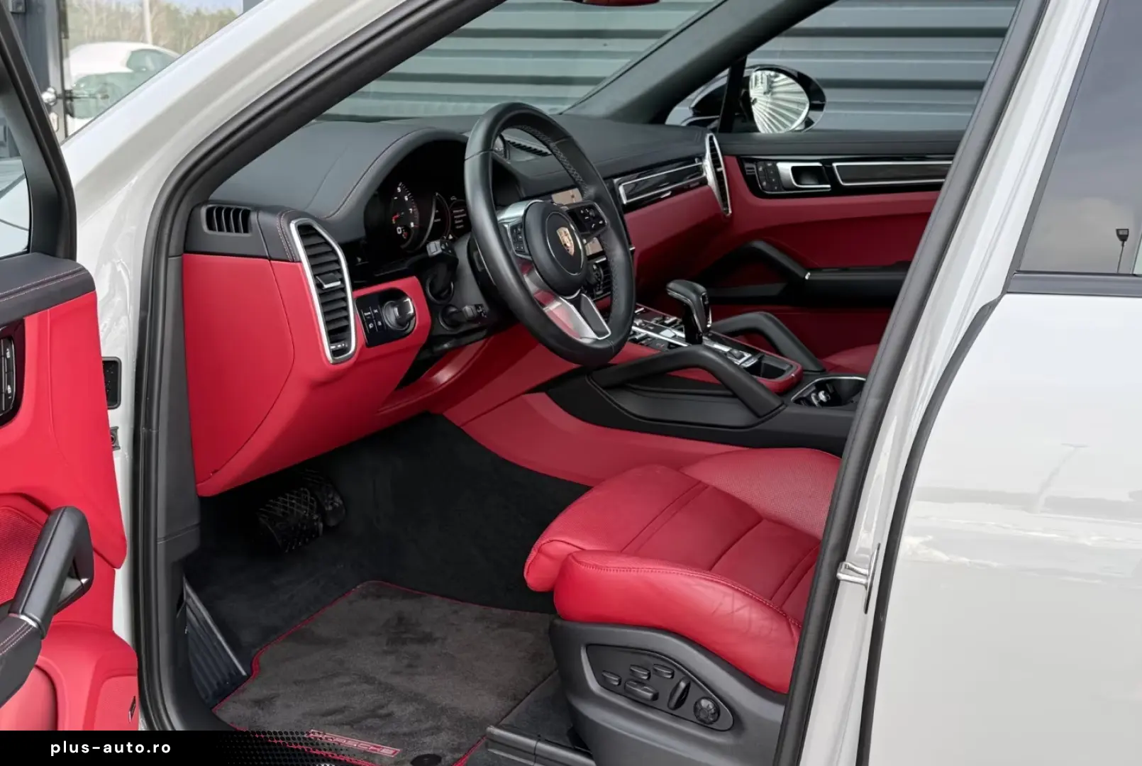 PORSCHE Cayenne Coupe Platinum Edition INNO HAL SPORTABG