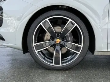 PORSCHE Cayenne Coupe Platinum Edition INNO HAL SPORTABG