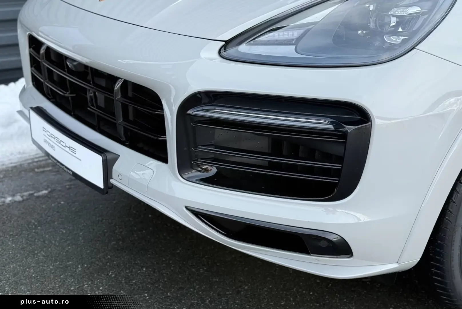 PORSCHE Cayenne Coupe Platinum Edition INNO HAL SPORTABG