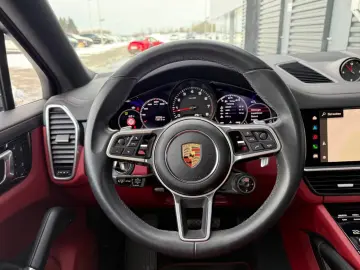 PORSCHE Cayenne Coupe Platinum Edition INNO HAL SPORTABG