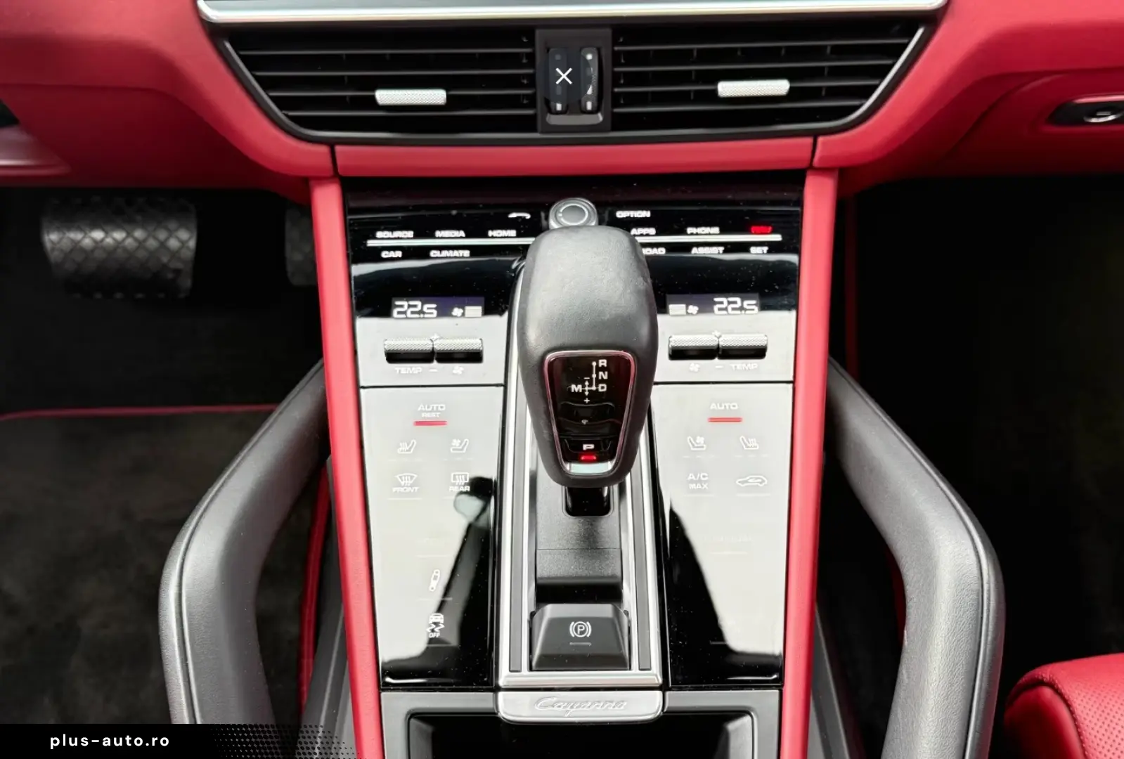 PORSCHE Cayenne Coupe Platinum Edition INNO HAL SPORTABG