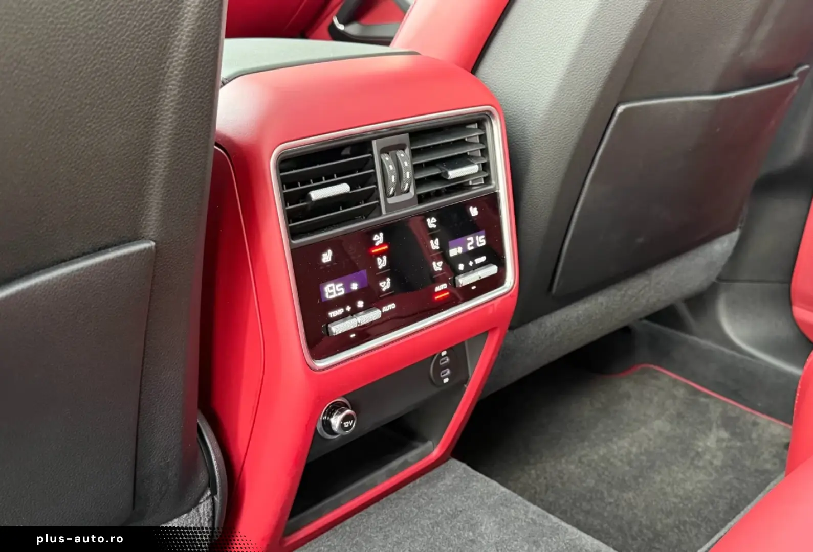 PORSCHE Cayenne Coupe Platinum Edition INNO HAL SPORTABG