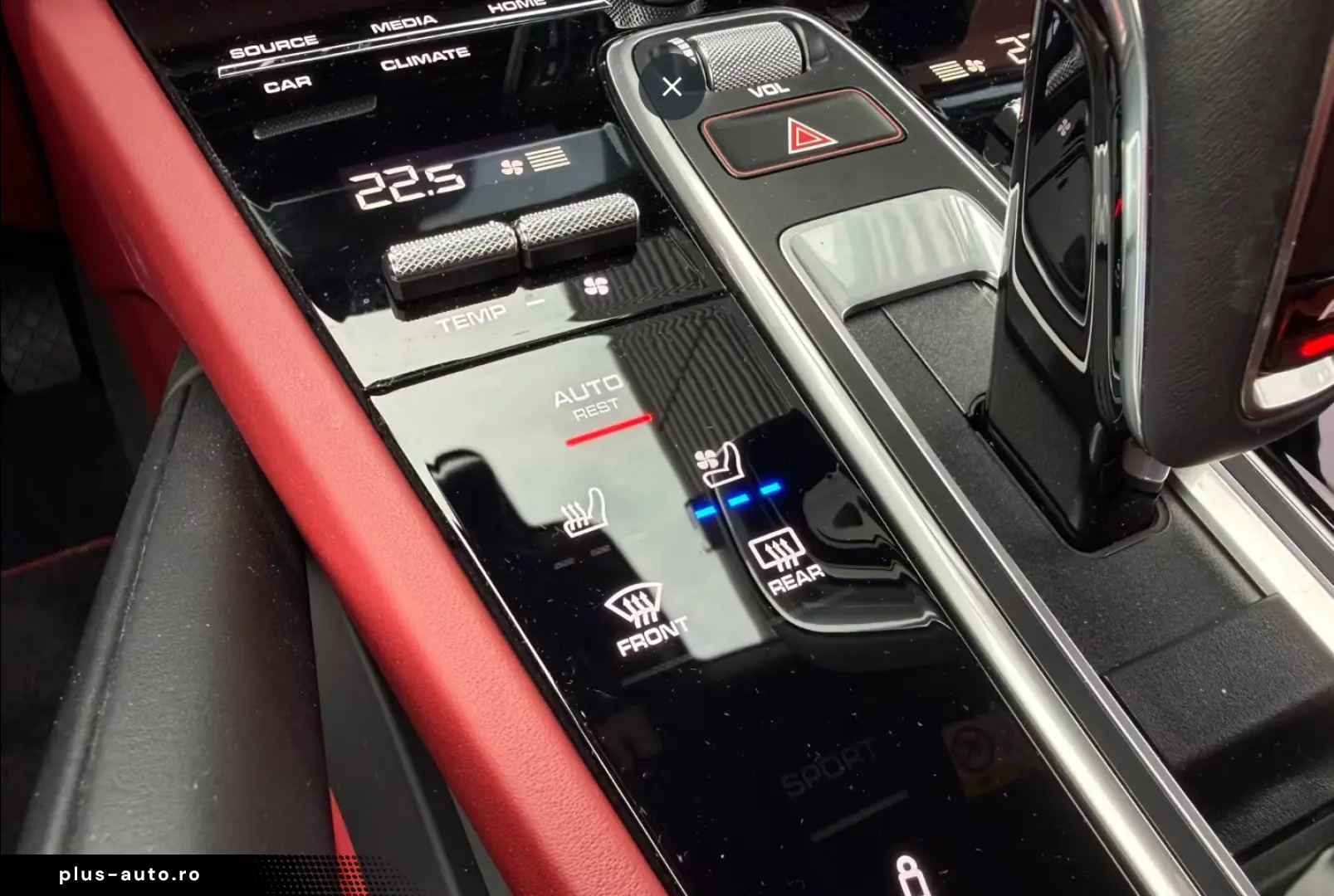 PORSCHE Cayenne Coupe Platinum Edition INNO HAL SPORTABG