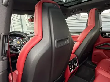 PORSCHE Cayenne Coupe Platinum Edition INNO HAL SPORTABG