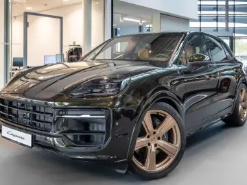 Porsche Cayenne E-Hybrid darkolive Beige Massage HeadUp 22