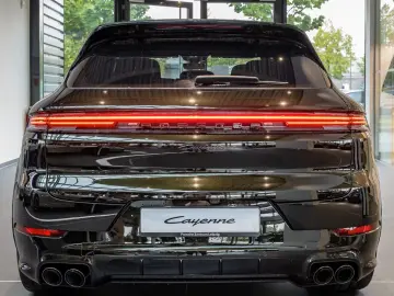 Porsche Cayenne E-Hybrid darkolive Beige Massage HeadUp 22