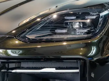 Porsche Cayenne E-Hybrid darkolive Beige Massage HeadUp 22