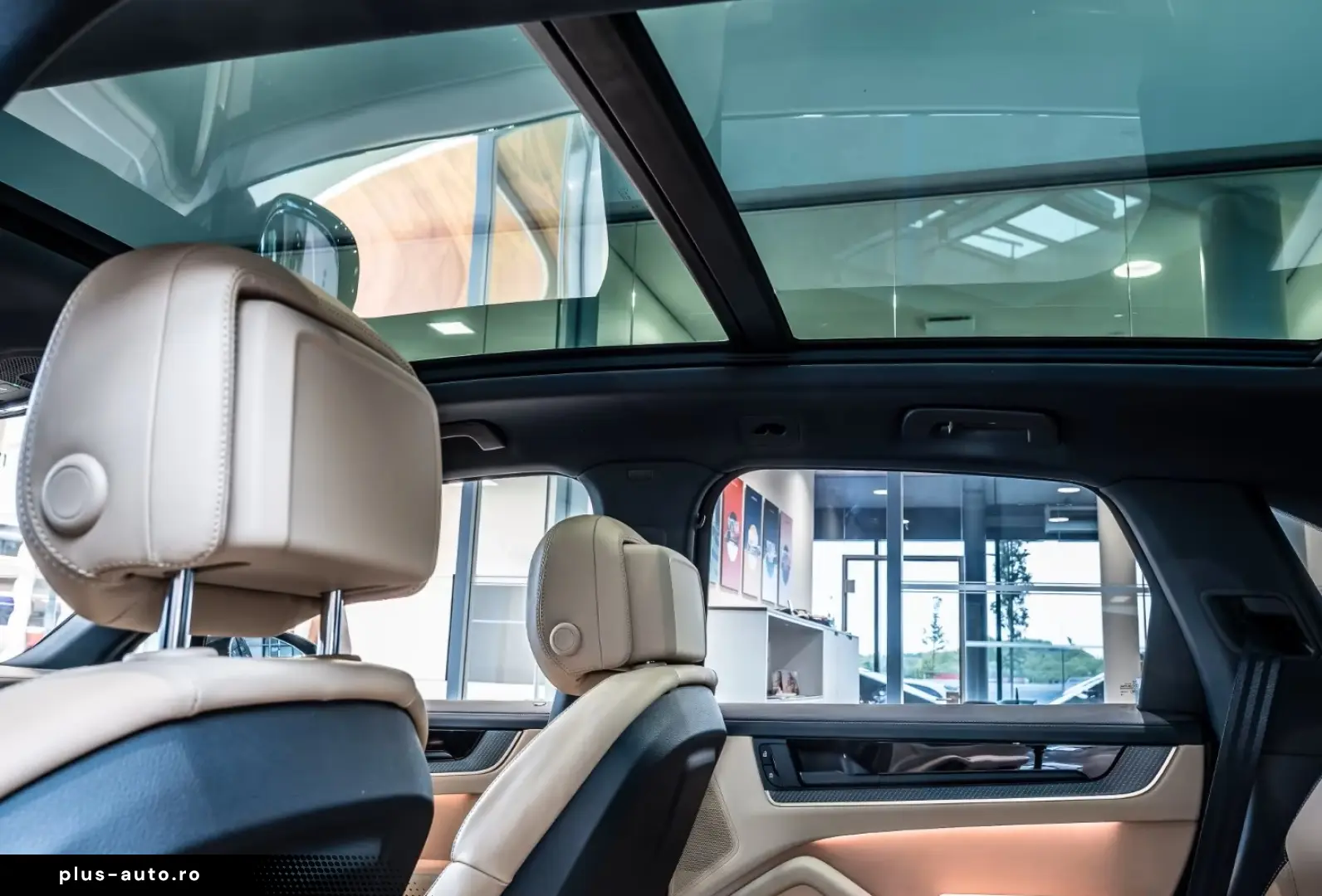 Porsche Cayenne E-Hybrid darkolive Beige Massage HeadUp 22