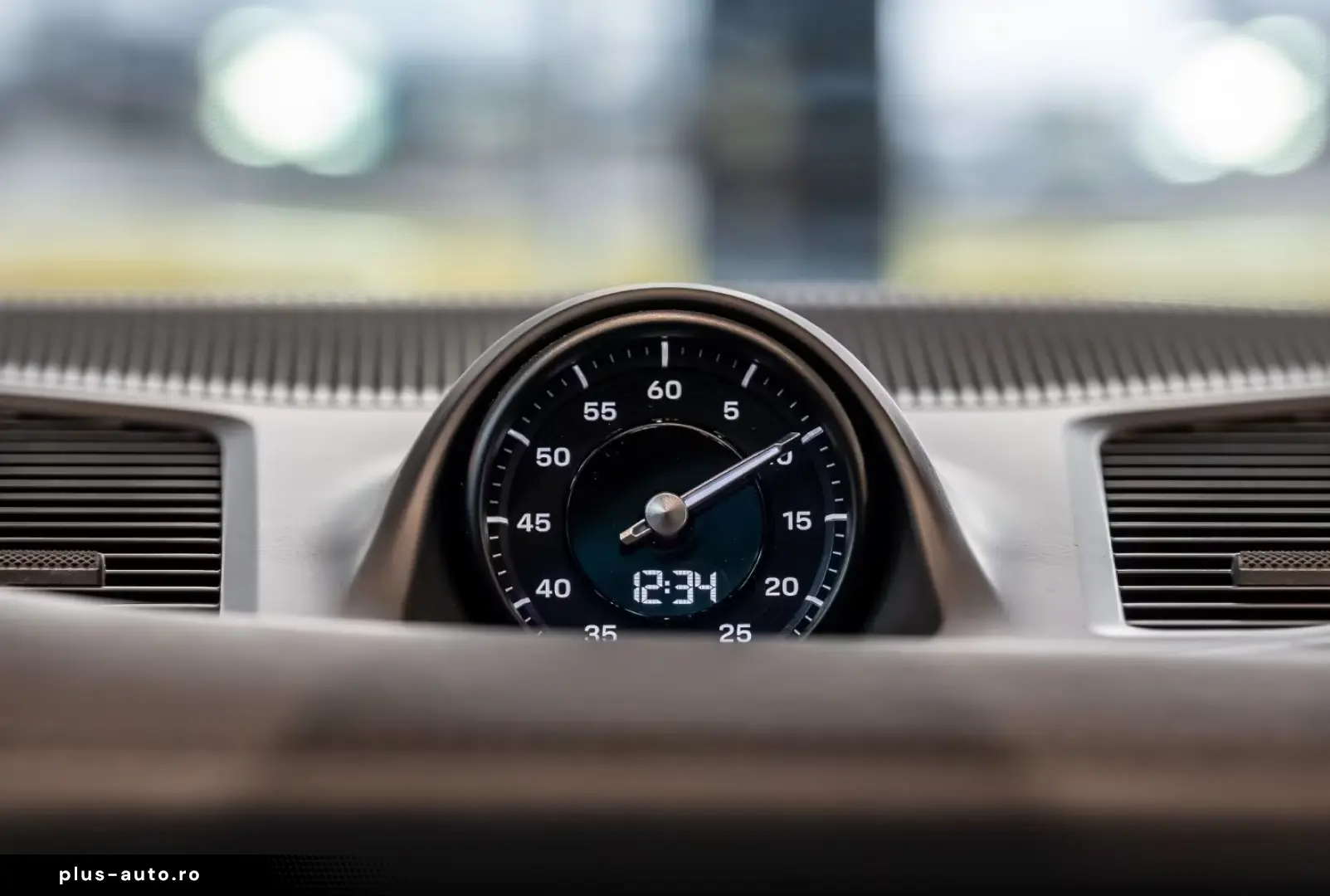 Porsche Cayenne E-Hybrid darkolive Beige Massage HeadUp 22