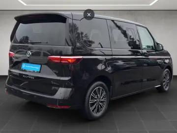Volkswagen T7 Multivan 2.0 TDI DSG AHK Panorama 7-Sitzer