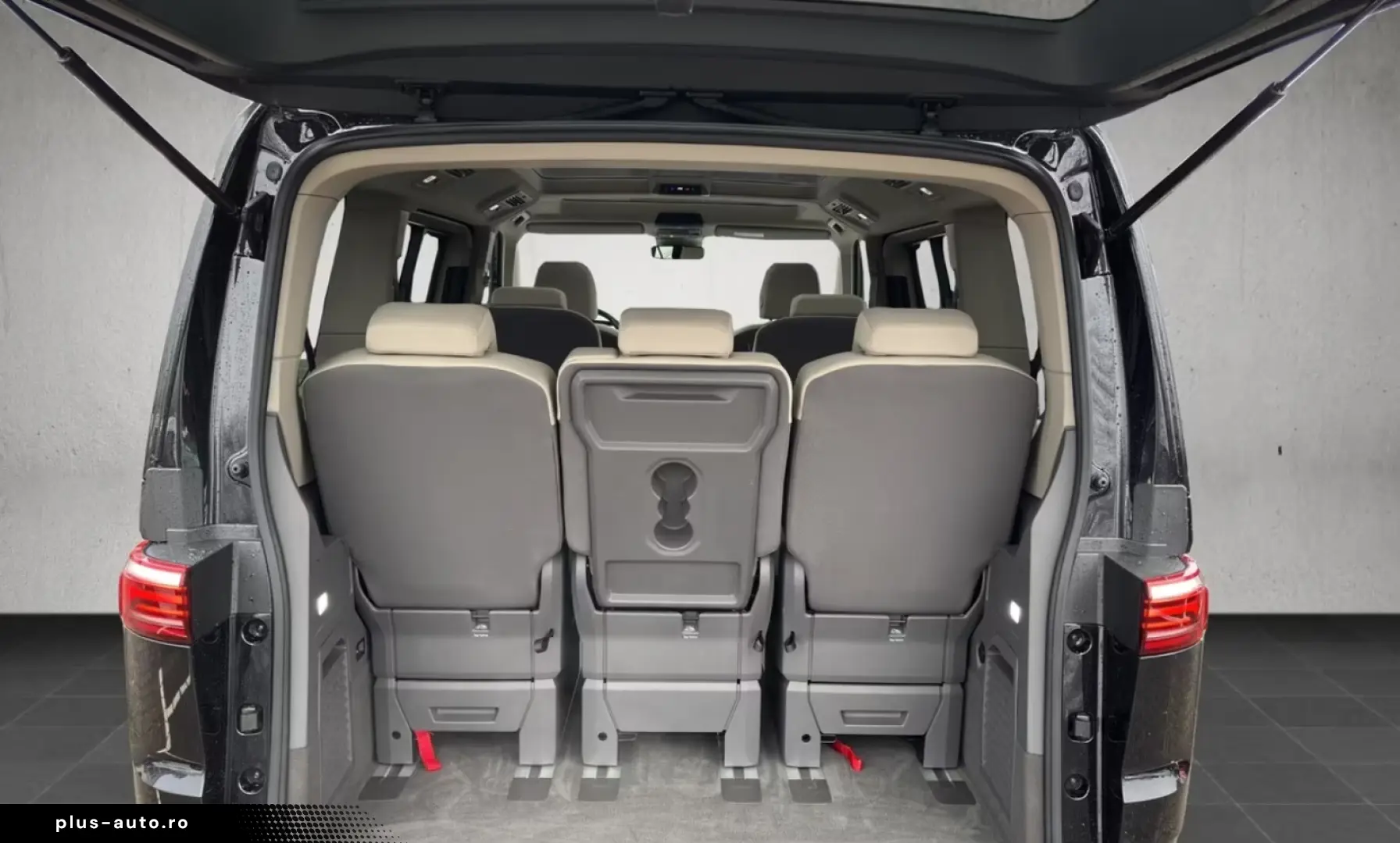 Volkswagen T7 Multivan 2.0 TDI DSG AHK Panorama 7-Sitzer