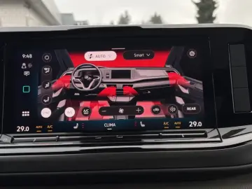 Volkswagen T7 Multivan 2.0 TDI DSG AHK Panorama 7-Sitzer