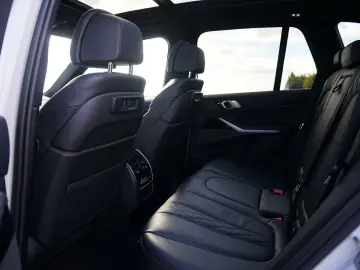 BMW X5 M50i PANO LASER SOFT-CLOSE H&K 360  AHK HuD