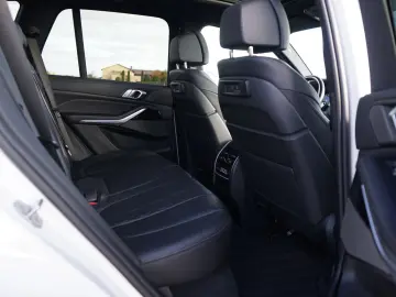 BMW X5 M50i PANO LASER SOFT-CLOSE H&K 360  AHK HuD