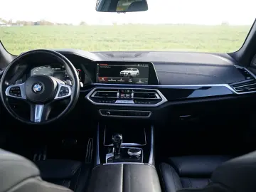 BMW X5 M50i PANO LASER SOFT-CLOSE H&K 360  AHK HuD