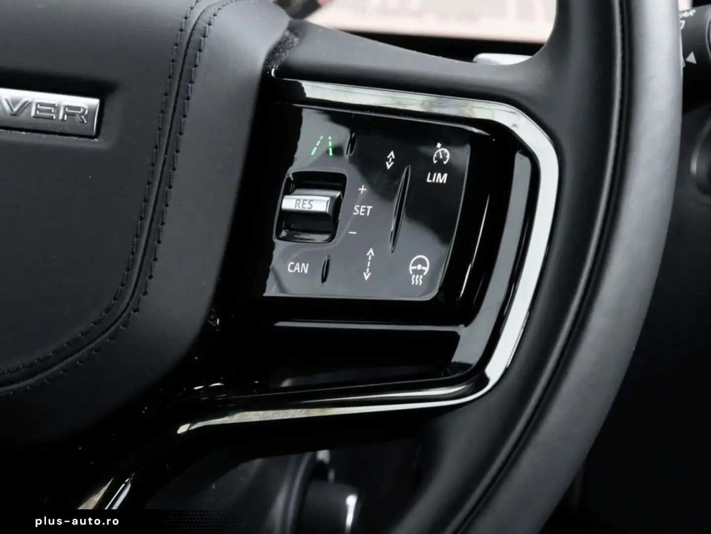 LAND ROVER Range Rover Velar P400e Dynamic SE