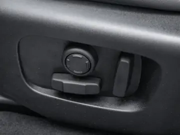 LAND ROVER Range Rover Velar P400e Dynamic SE