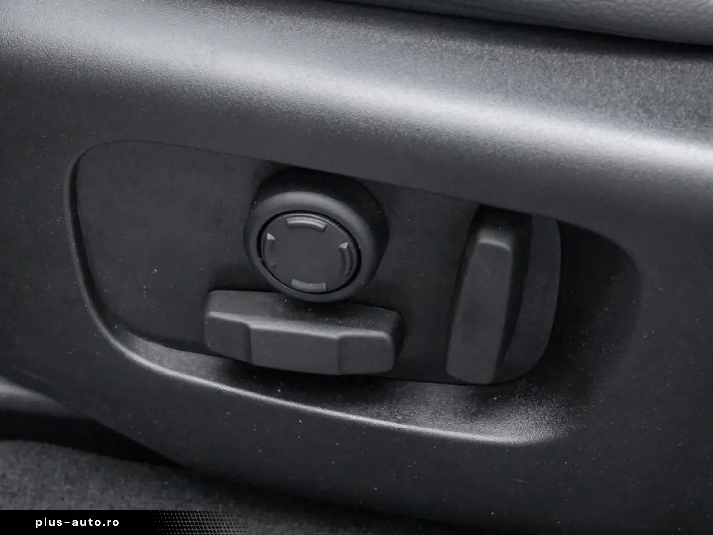 LAND ROVER Range Rover Velar P400e Dynamic SE