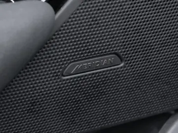 LAND ROVER Range Rover Velar P400e Dynamic SE