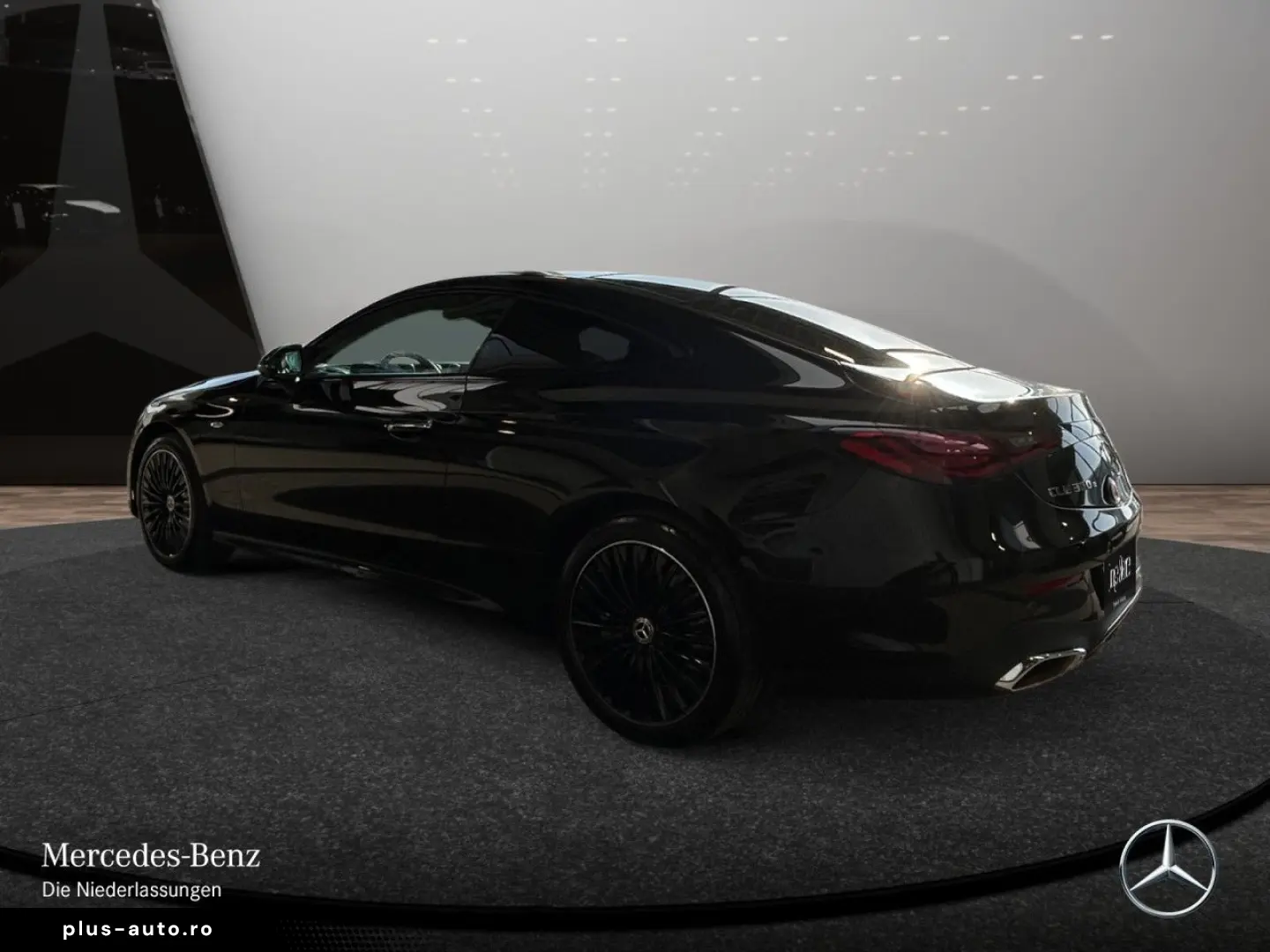 MERCEDES-BENZ CLE 300 e AMG PREM  Night Pano Digital&hellip;