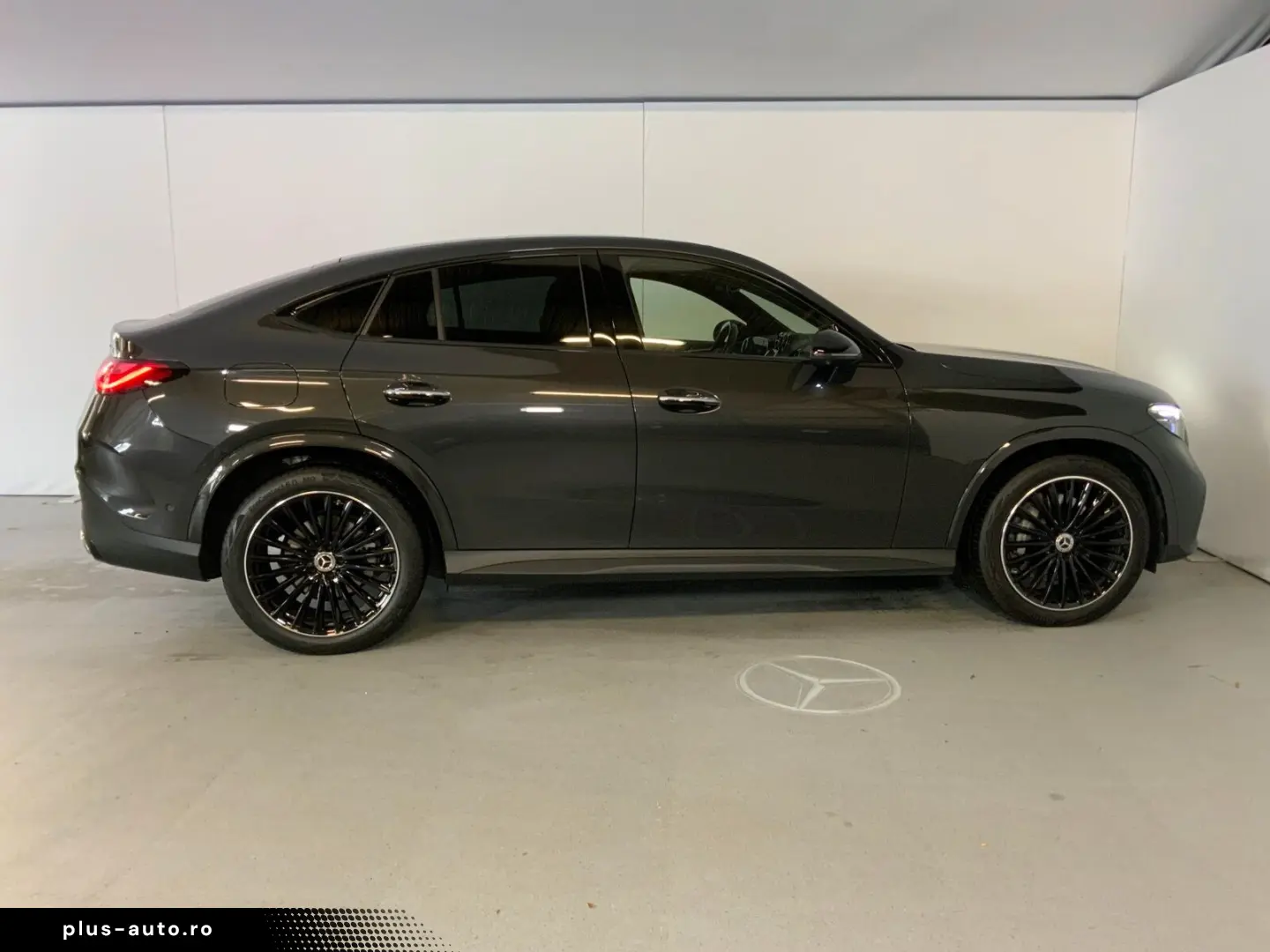 MERCEDES-BENZ GLC 200 4M Coupé AMG Night Pano HUD AHK DISTRO