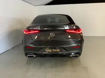 MERCEDES-BENZ GLC 200 4M Coupé AMG Night Pano HUD AHK DISTRO