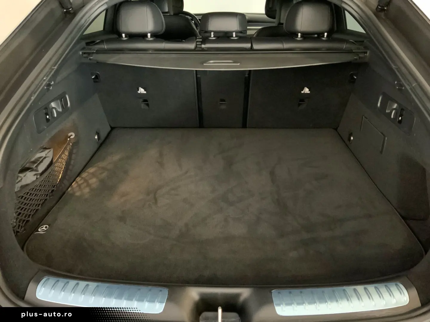 MERCEDES-BENZ GLC 200 4M Coupé AMG Night Pano HUD AHK DISTRO