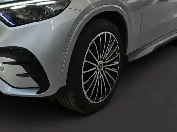 MERCEDES-BENZ GLC 300 d 4M AMG AHK Airmatic Pano Mas&hellip;