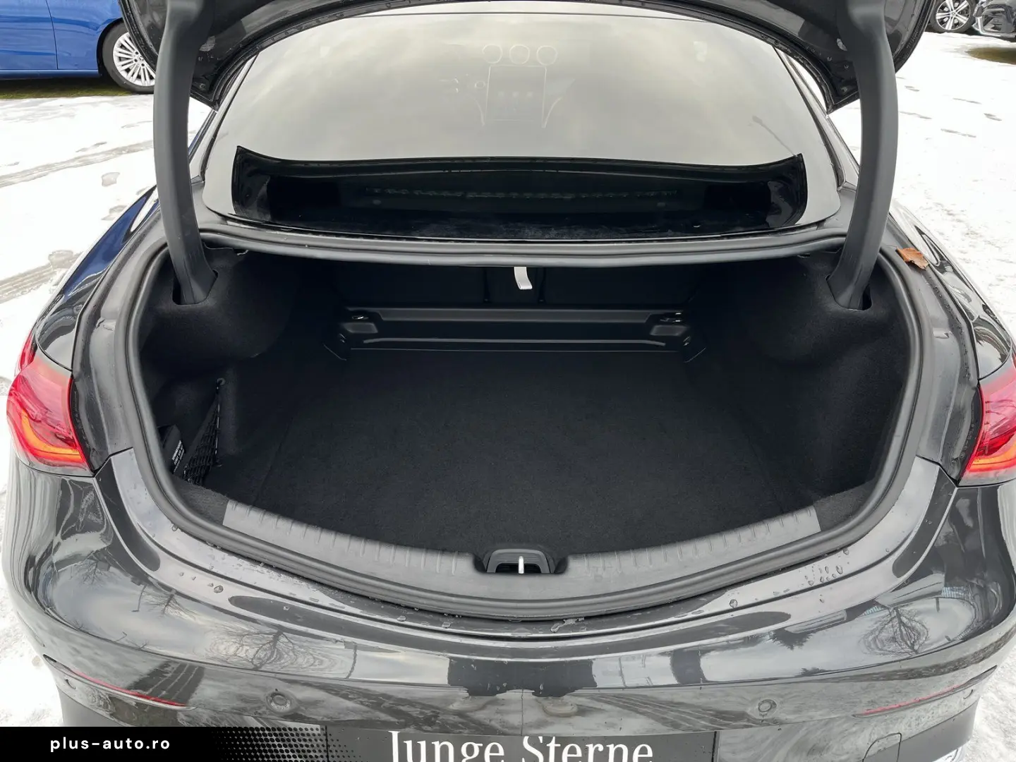 MERCEDES-BENZ CLE 200 AMG Line  PANO DIGLIGHT Winter NIGHT