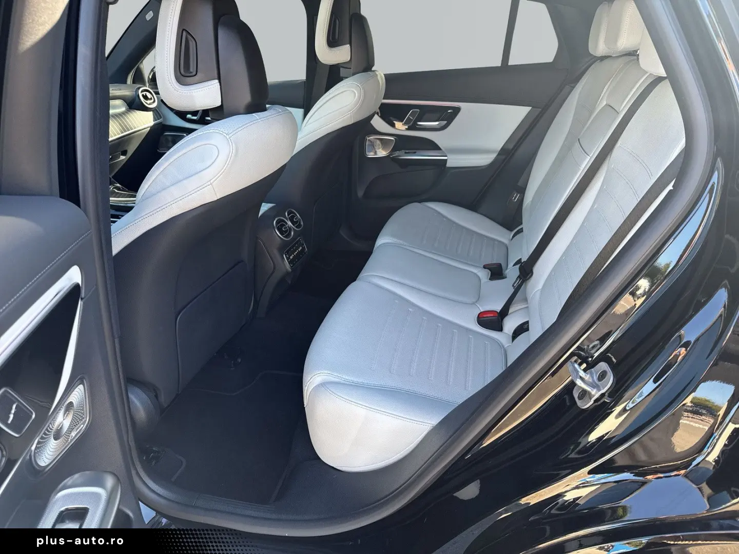 MERCEDES-BENZ GLC 200 4Matic AMG Line  Pano Memory Headup