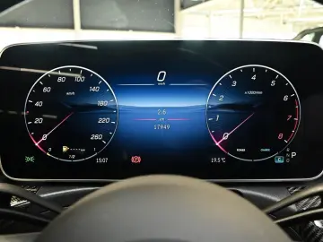 MERCEDES-BENZ CLE 200 Coupé AMG   LED Pano Navi