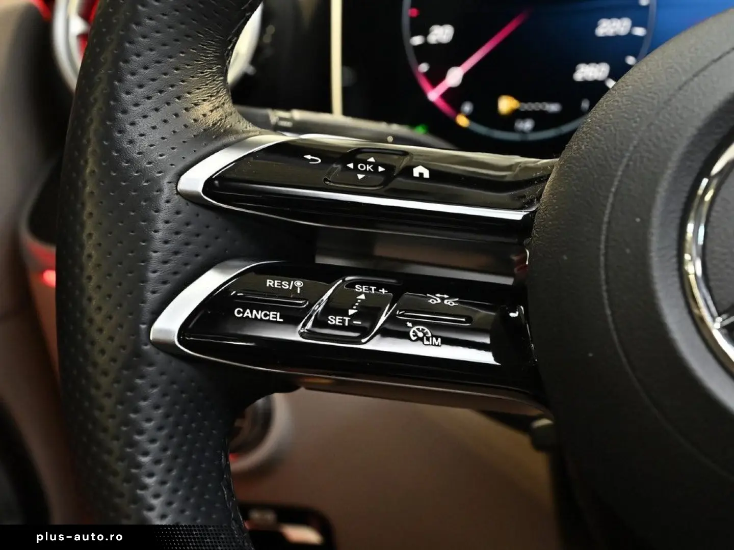 MERCEDES-BENZ CLE 200 Coupé AMG   LED Pano Navi