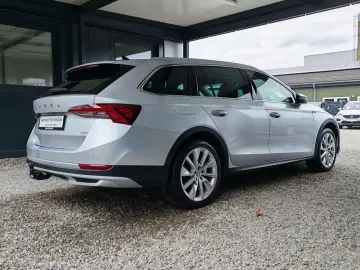 SKODA Octavia Scout 2.0 TDI DSG 4x4 LEDER AHK HUD LED