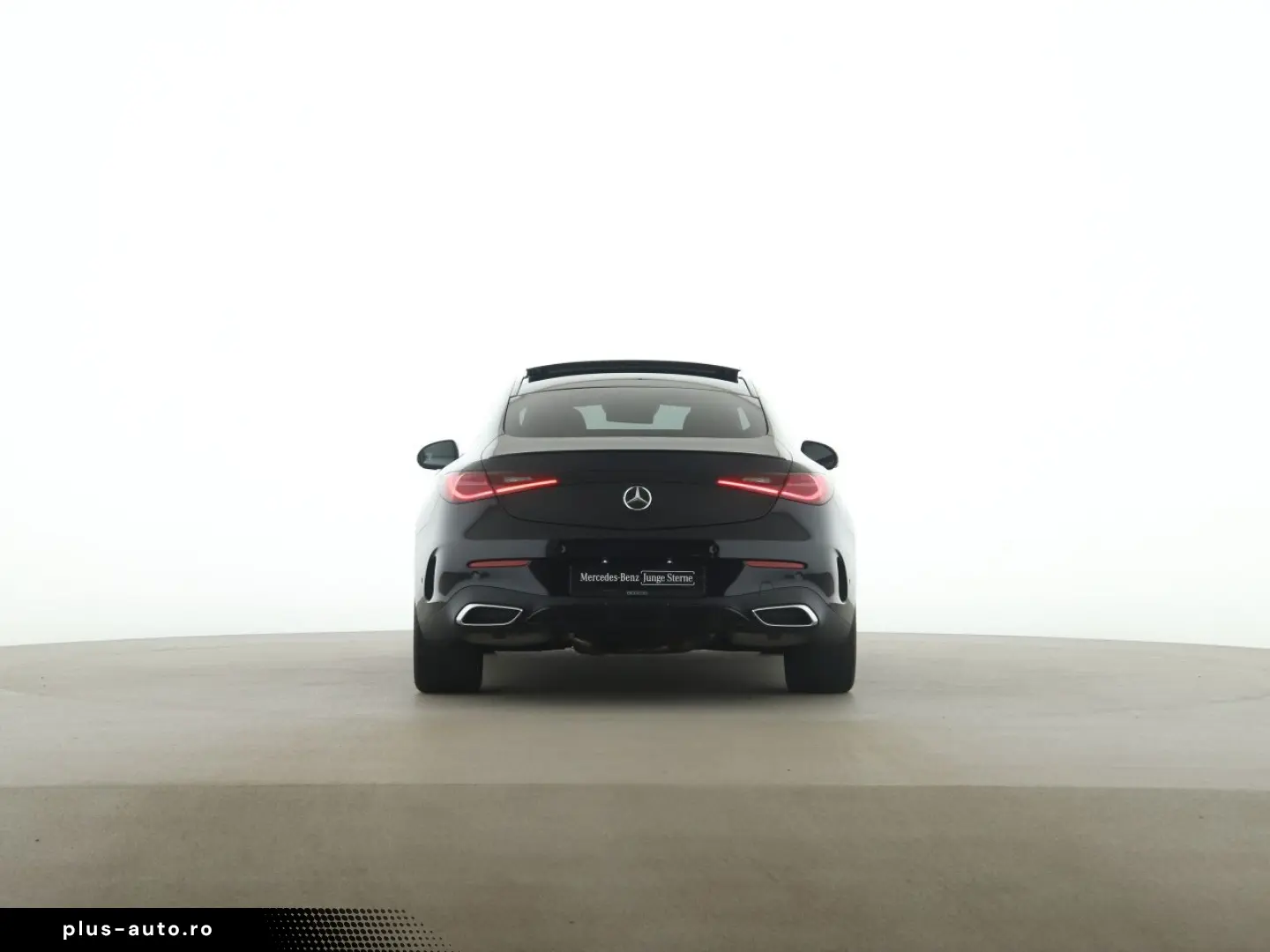 MERCEDES-BENZ CLE 450 4M Coupé AMG Night Pano Burmester 3D