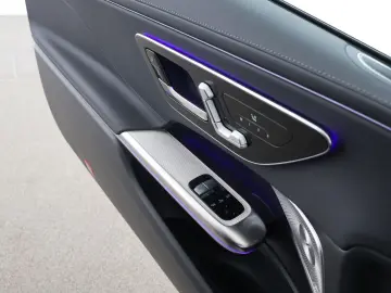 MERCEDES-BENZ CLE 450 4M Coupé AMG Night Pano Burmester 3D