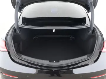 MERCEDES-BENZ CLE 450 4M Coupé AMG Night Pano Burmester 3D