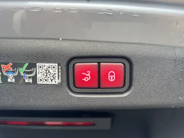 MERCEDES-BENZ E400e 4M Exclu Prem  AIRMATIC Massage &hellip;