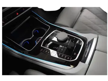 BMW X5 xDrive50e PANO - TOW BAR -