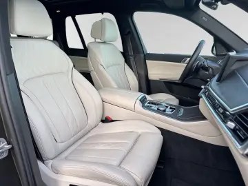 BMW X5 xDrive50e M Sport Pro Pano AHK Autobahnassist