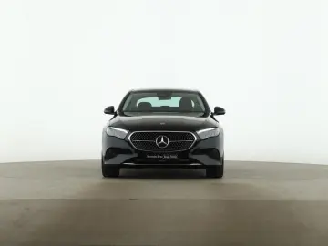 MERCEDES-BENZ E 300 e Avantgarde Distronic Ambiente 19 Zoll